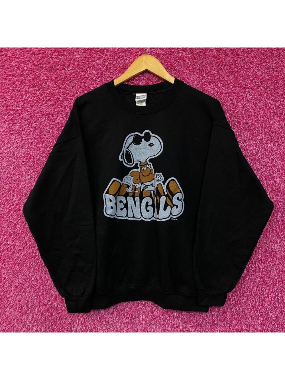 Cincinnati Bengals X Snoopy Joe Cool Crewneck sweater size Medium